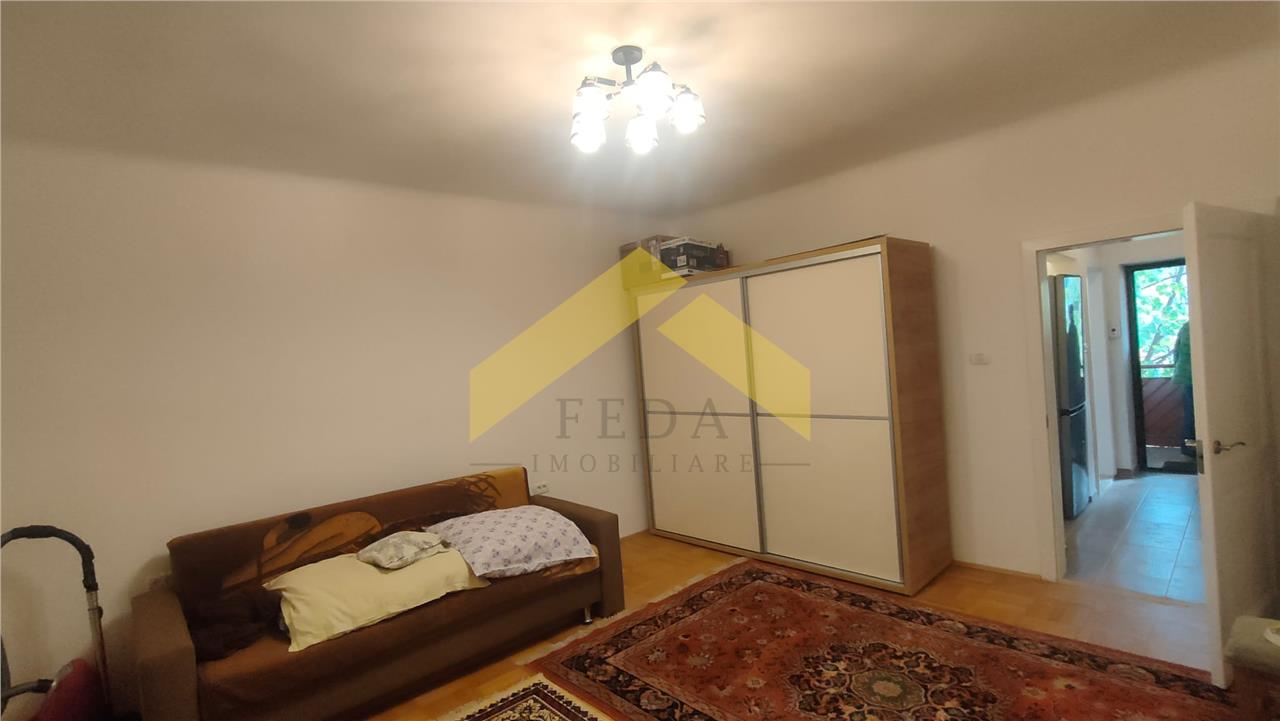 Apartament cu o camera de vanzare zona centrala Arad