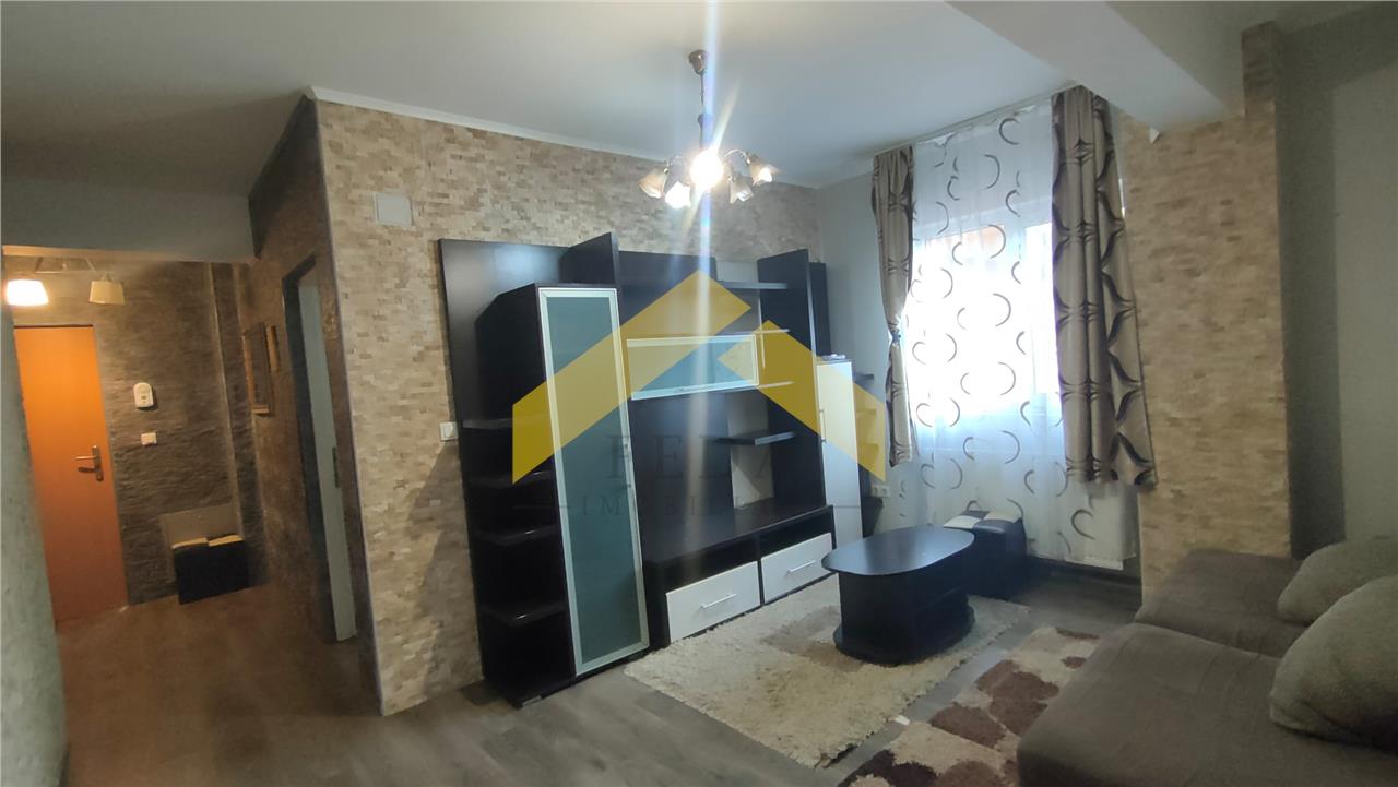 Apartament la parter 2 camere de vanzare in zona Alfa