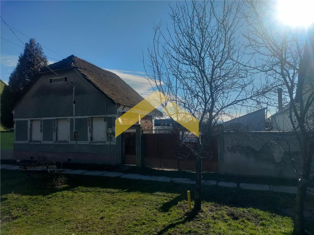 Casa cu teren de vanzare Santana