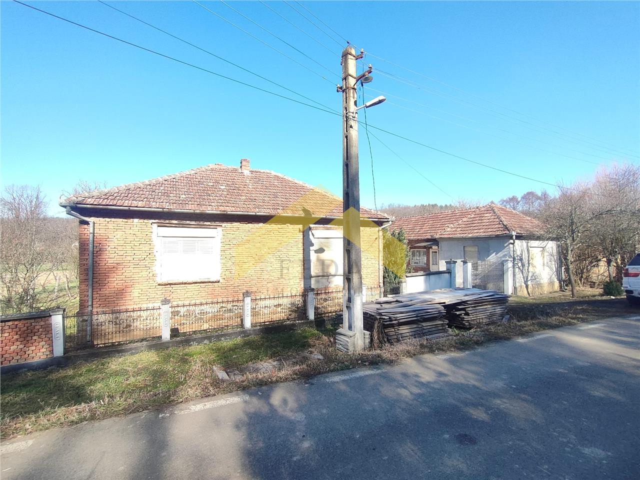 Casa 5 camere de vanzare localitatea Capruta