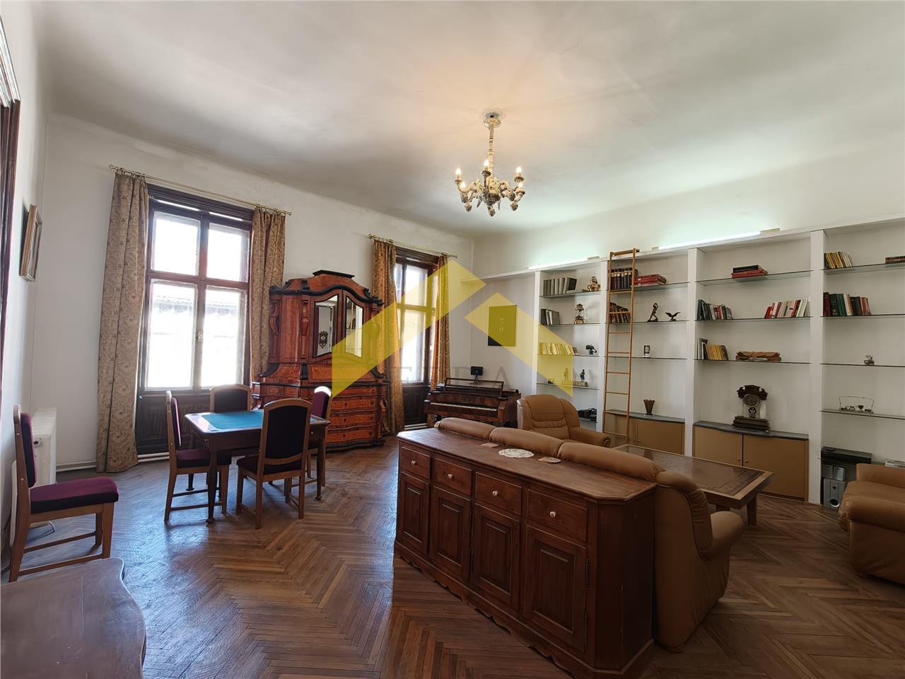 Apartament de inchiriat 4 camere Palatul Neuman