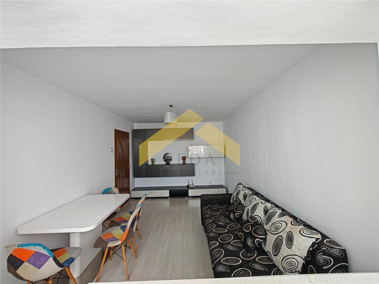 Apartament 3 camere de inchiriat in Aurel Vlaicu, zona Lebada