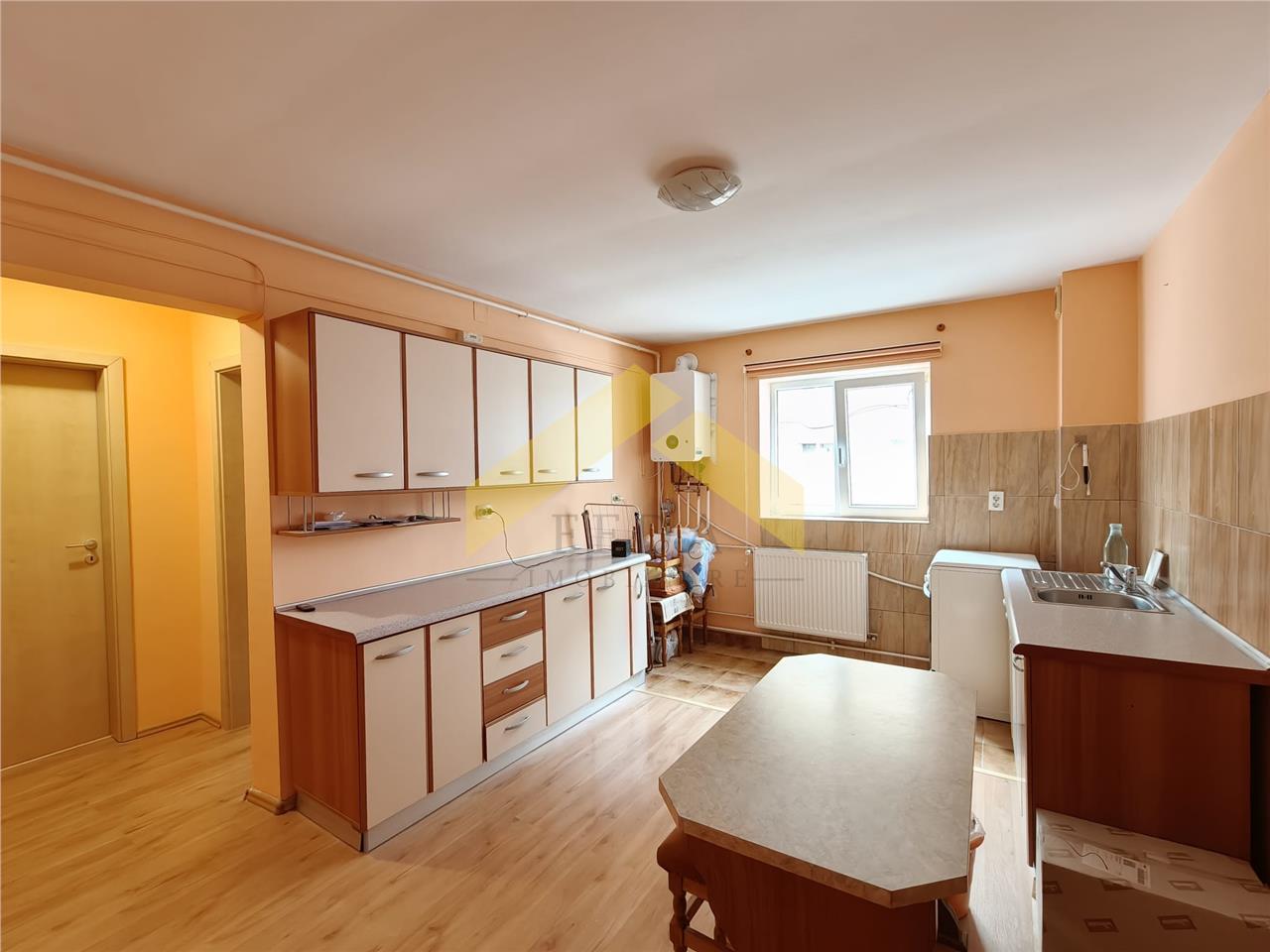 Apartament 2 camere de vanzare zona Lipovei