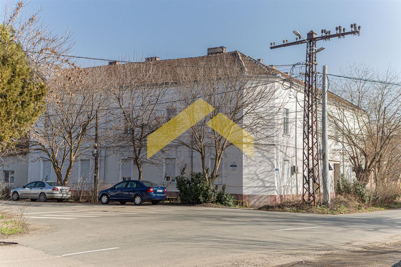 Cladire cu 14 apartamente de vanzare, Gradiste