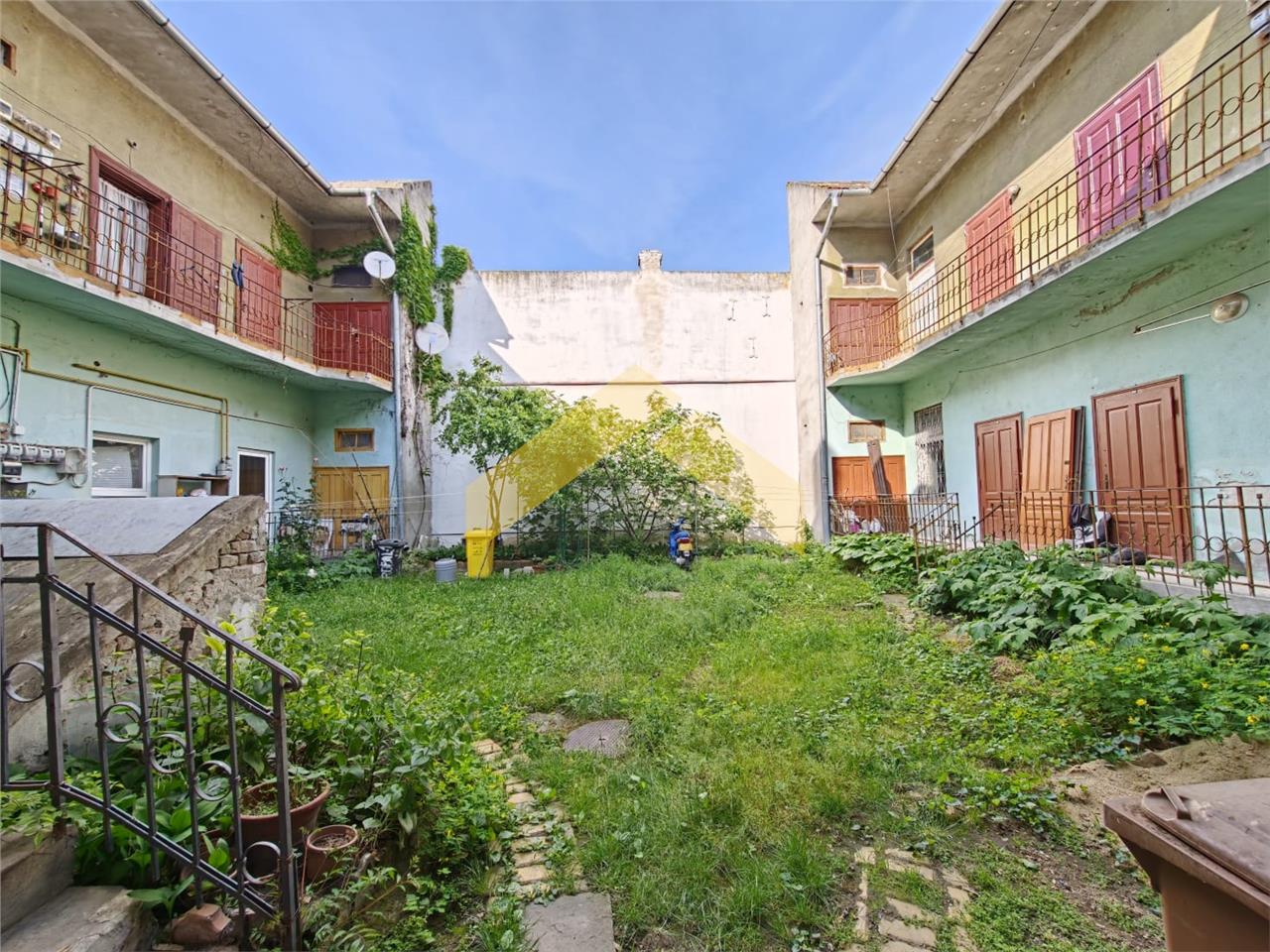 Cladire cu 14 apartamente de vanzare, Gradiste